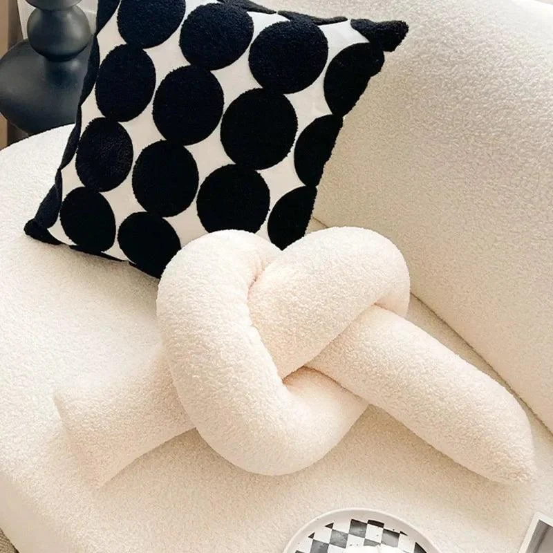 1Pc-Gooien-Kussen-Creatief-Sofa-Kussen-Eenvoudige-Effen-Kleur-Nordichome-Kussen-Geknoopt-Kussen-Creatieve-Decoraties-Sofa.jpg_2935b240-f919-4dd4-ae88-a3f625021098 1pc Gooien Kussen Creatief Sofa Kussen Eenvoudige Effen Kleur Nordichome Kussen Geknoopt Kussen Creatieve Decoraties Sofa.jpg 2935b240 F919 4dd4 Ae88 A3f625021098