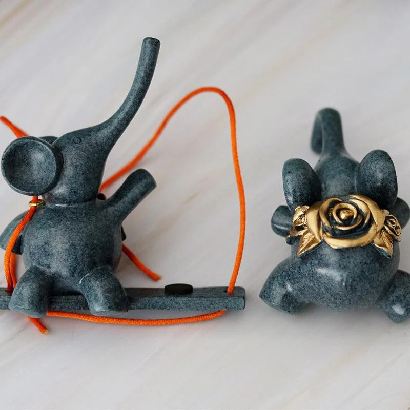 Abstract_Elephant_Family_Figurines_-_-4118342 Abstract Elephant Family Figurines -
