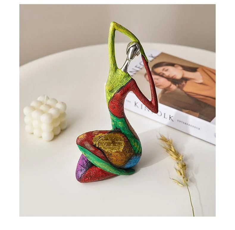 Abstract_Painted_African_Woman_Figurine_Statue_-_-4119056 Abstract Painted African Woman Figurine Statue -