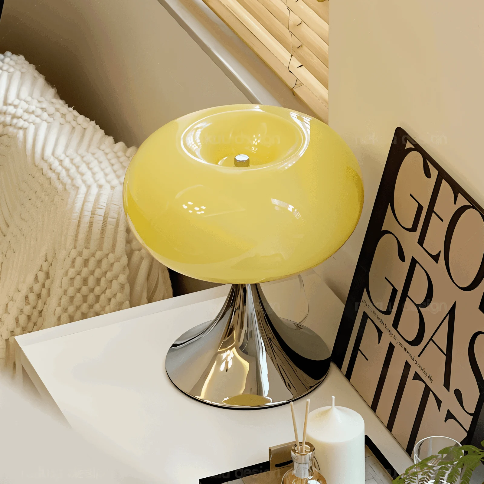 Apple_LED_Lamp_-_Curvy_Glass_Table_Lamp_-_-_tag1_-4133977 Apple LED Lamp - Curvy Glass Table Lamp - - #tag1#