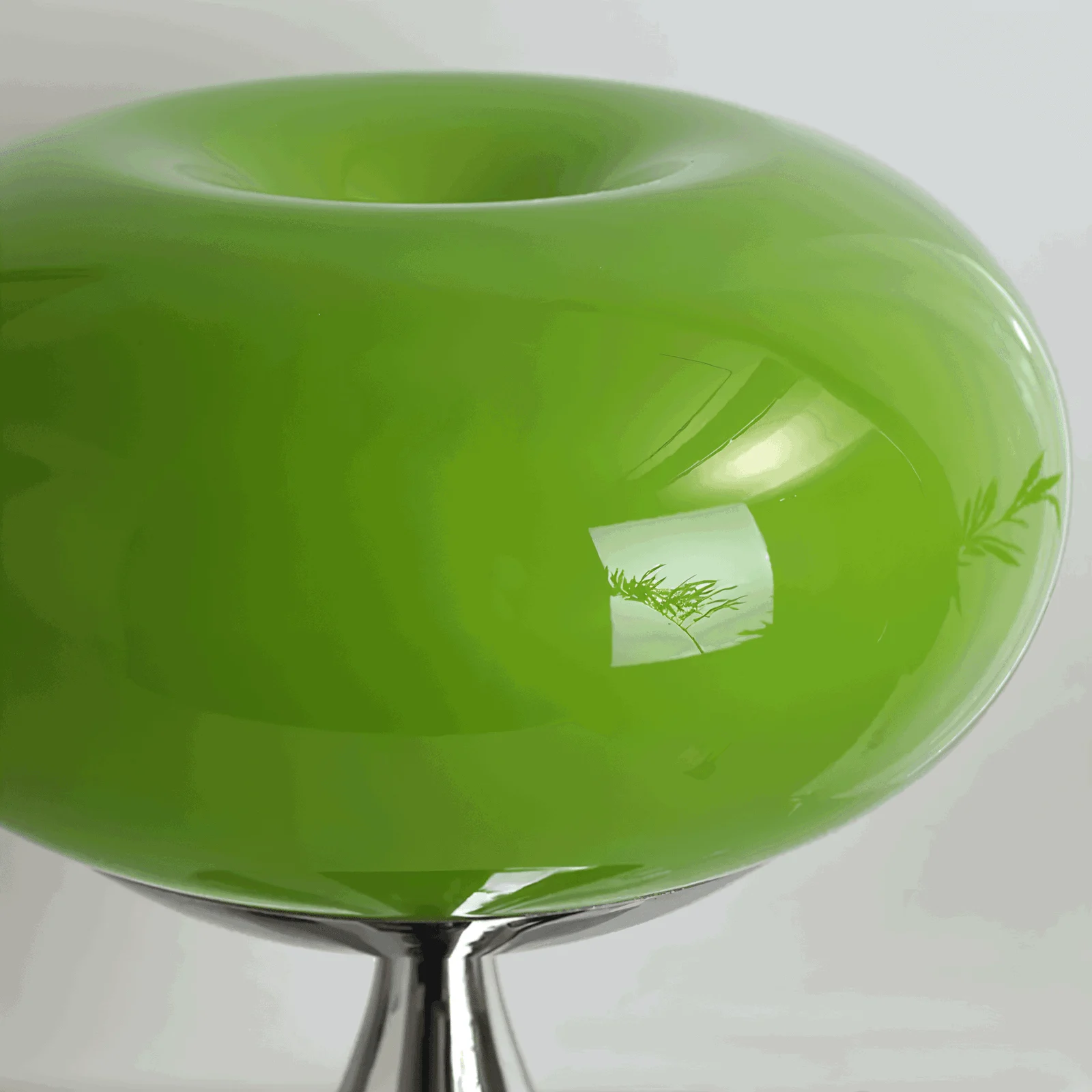 Apple_LED_Lamp_-_Curvy_Glass_Table_Lamp_-_-_tag1_-4134003 Apple LED Lamp - Curvy Glass Table Lamp - - #tag1#