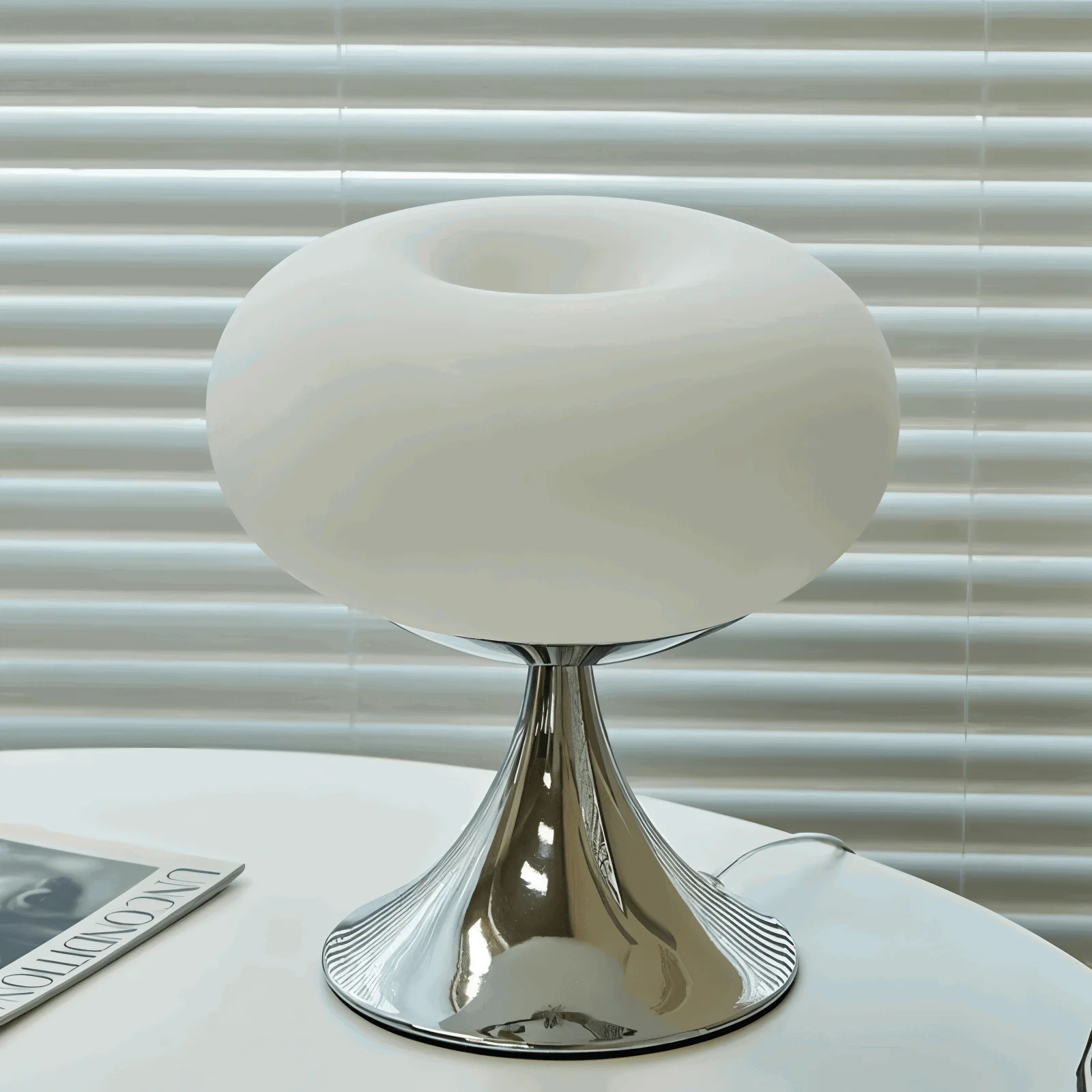 Apple_LED_Lamp_-_Curvy_Glass_Table_Lamp_-_-_tag1_-4134053 Apple LED Lamp - Curvy Glass Table Lamp - - #tag1#
