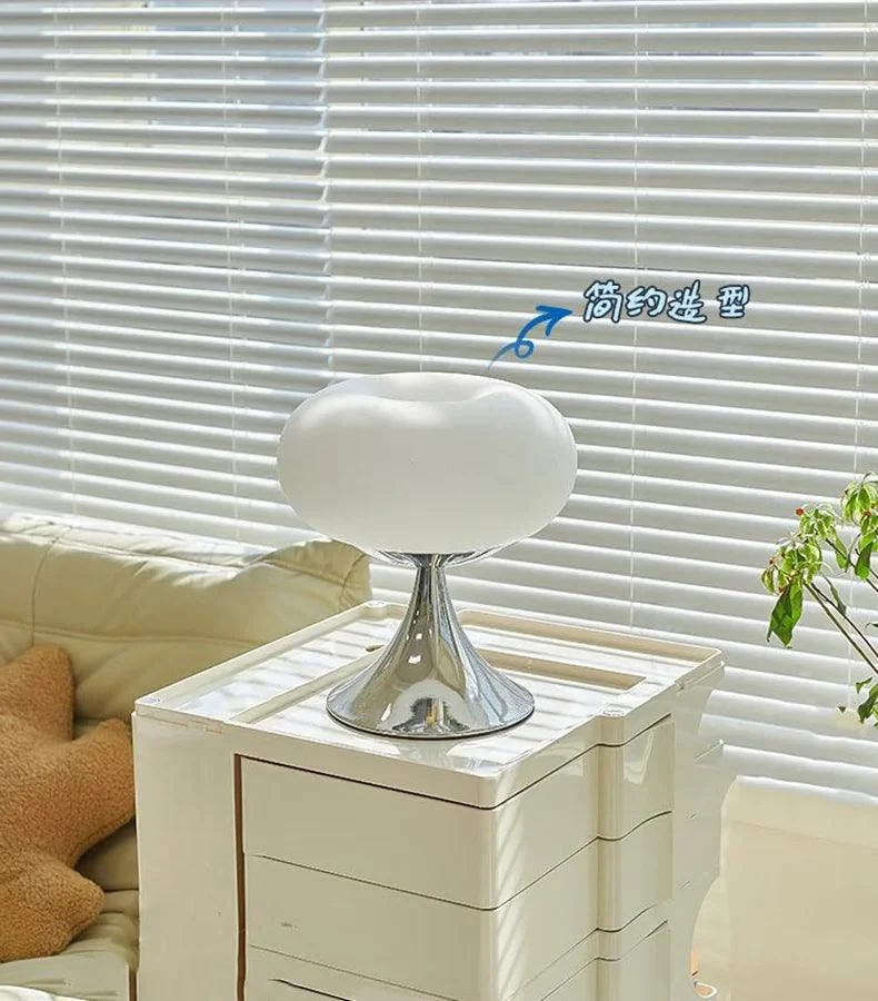 Apple_Vintage_Glass_Table_Lamp_-_-4126963 Apple Vintage Glass Table Lamp -