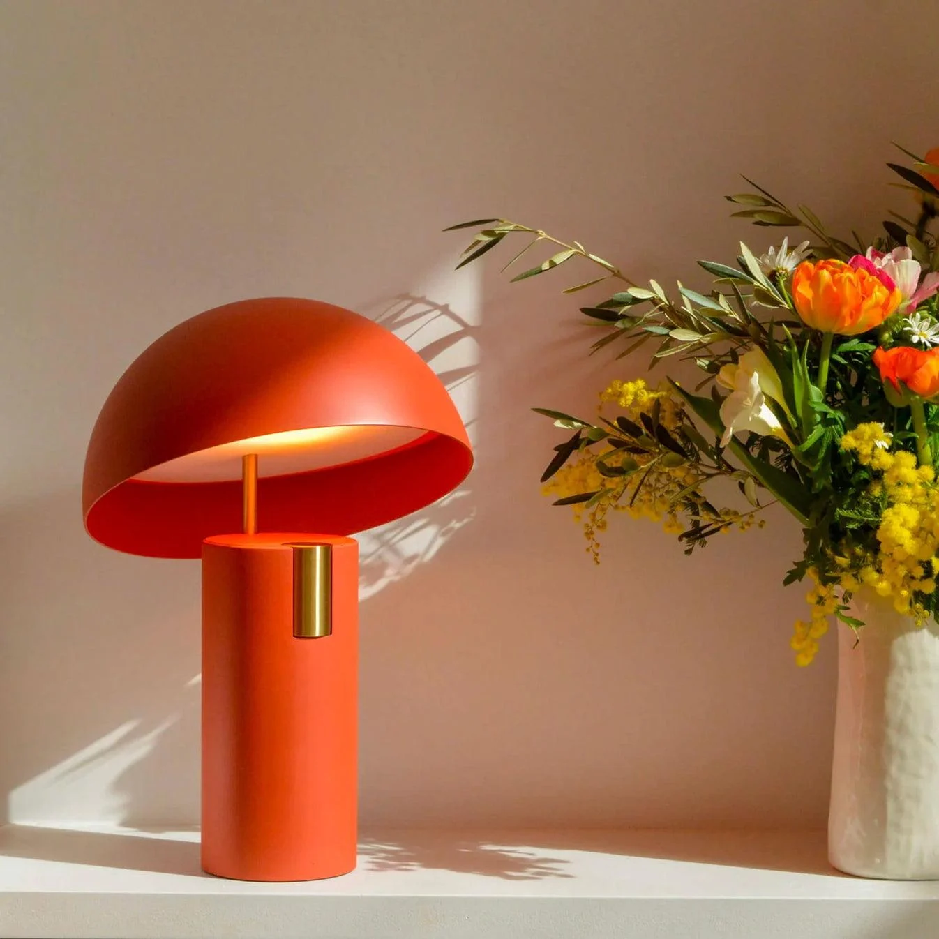 Avora_Stylish_Table_Lamp_with_Modern_Design_-_-_tag1_-4142352 Avora – Stylish Table Lamp with Modern Design - - #tag1#