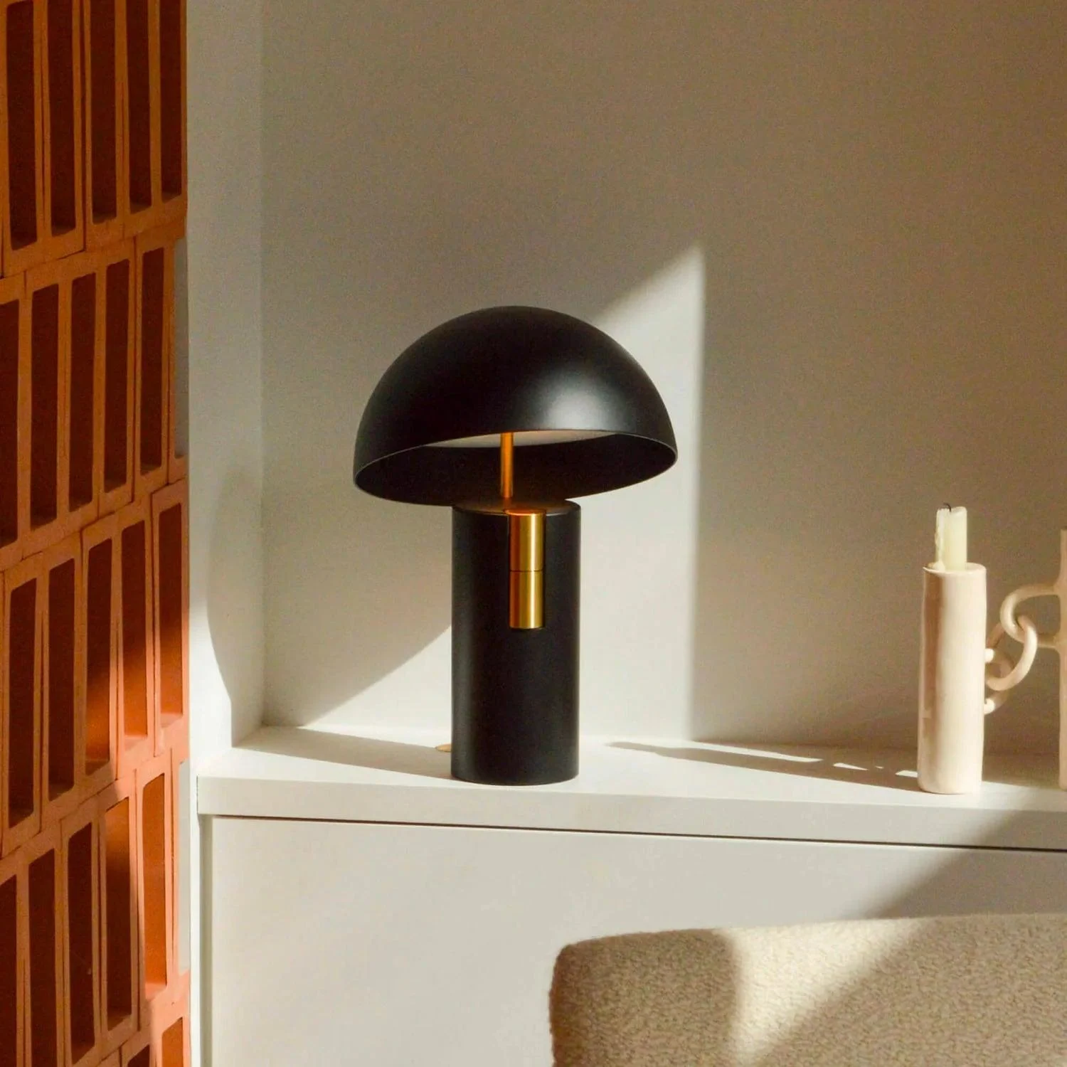 Avora_Stylish_Table_Lamp_with_Modern_Design_-_-_tag1_-4142361 Avora – Stylish Table Lamp with Modern Design - - #tag1#