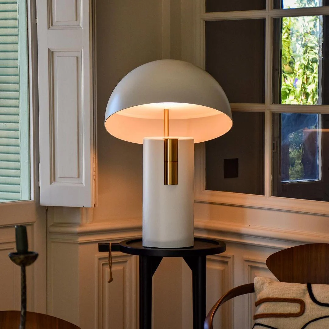 Avora_Stylish_Table_Lamp_with_Modern_Design_-_-_tag1_-4142387 Avora – Stylish Table Lamp with Modern Design - - #tag1#