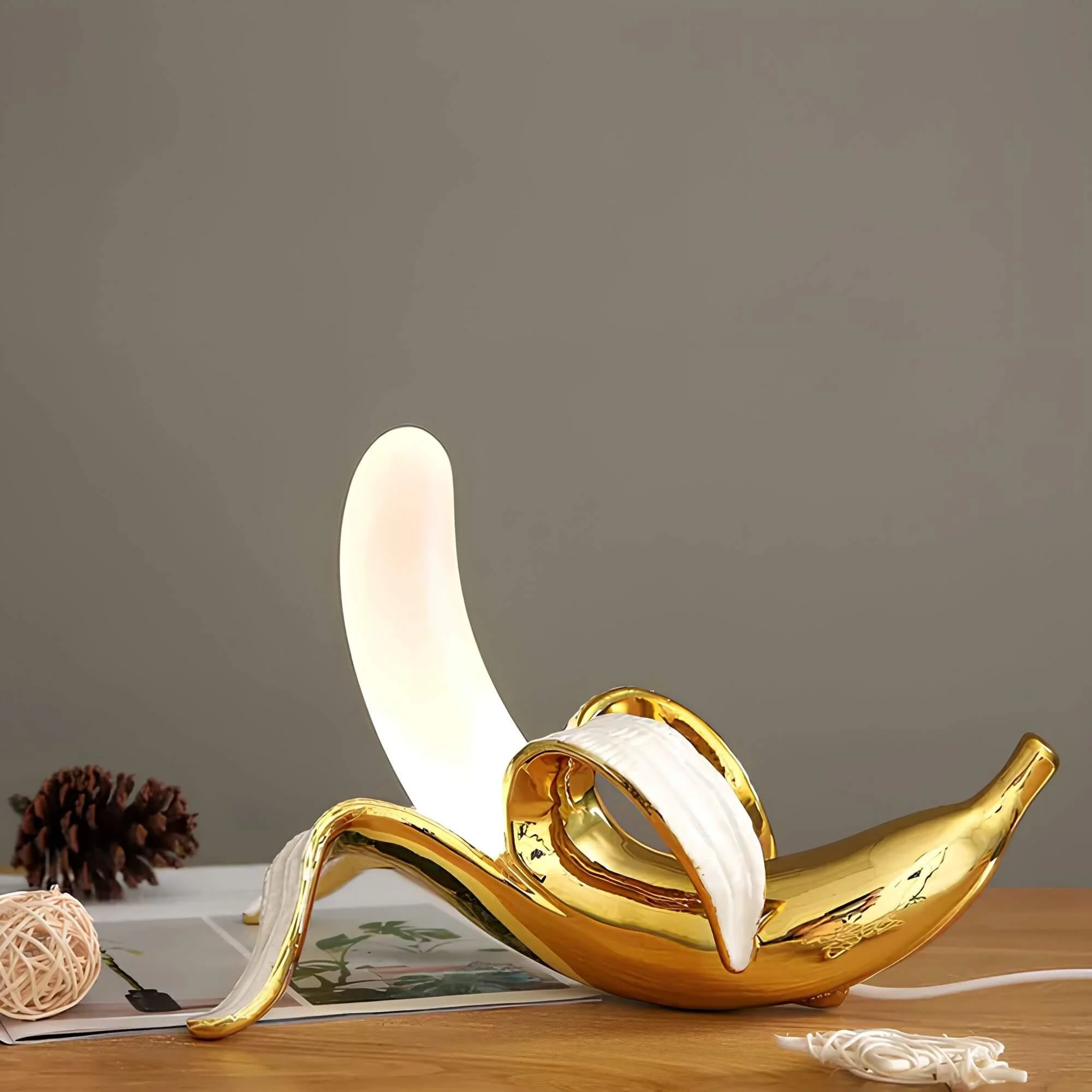 Bananashine Modernebananen Tischlampe3