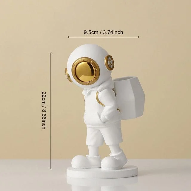 Banksy_Little_Diver_Figurines_-_-_tag1_-4145450 Banksy Little Diver Figurines - - #tag1#