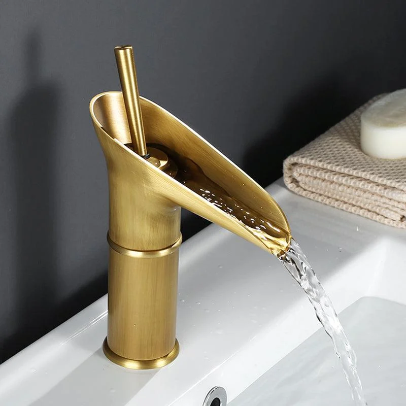 Bathroom_tap_-_Luxury_-_Antique_Brass_-_Hot_Cold_Mixer_Tap_-_-_tag1_-4149750 Bathroom tap - Luxury - Antique Brass - Hot & Cold Mixer Tap - - #tag1#