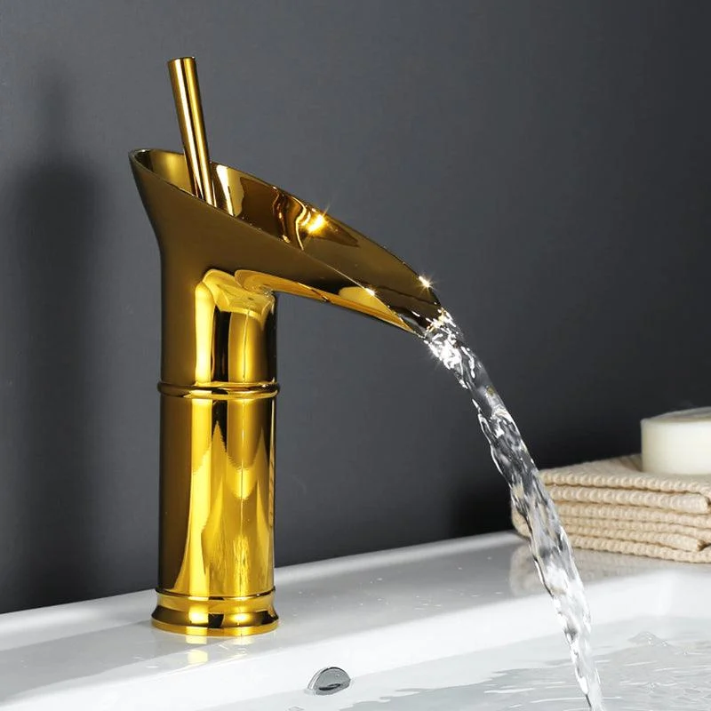 Bathroom_tap_-_Luxury_-_Antique_Brass_-_Hot_Cold_Mixer_Tap_-_-_tag1_-4149757 Bathroom tap - Luxury - Antique Brass - Hot & Cold Mixer Tap - - #tag1#