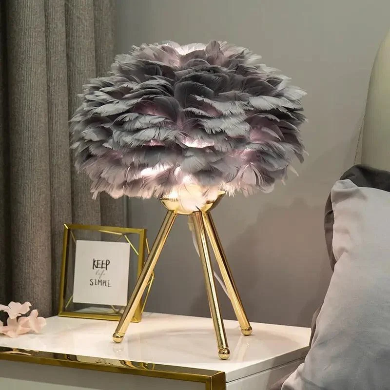 Belevue Goose Feather Lamp -