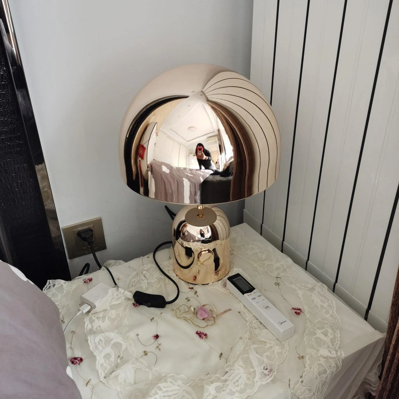Bell_Table_Light_23_488442d7-6269-47dc-87fe-b40dcafb96da Bell Table Light 23 488442d7 6269 47dc 87fe B40dcafb96da