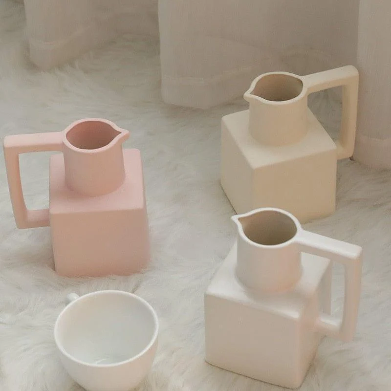 Brigid Vase -