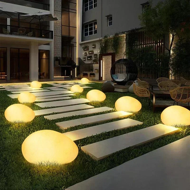 Cb Garden Light 8 5128b746 5a05 4617 Ad9d 568d684c4e8b