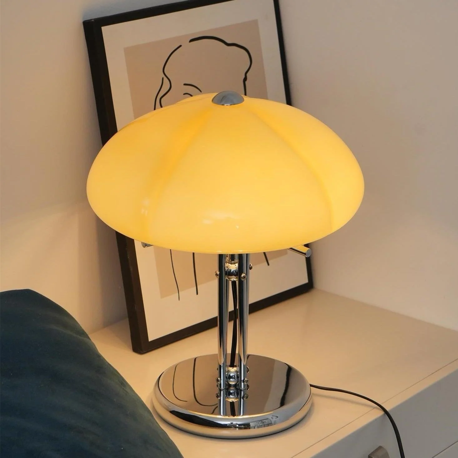 Cato_Glass_Table_Lamp_0624_9 Cato Glass Table Lamp 0624 9