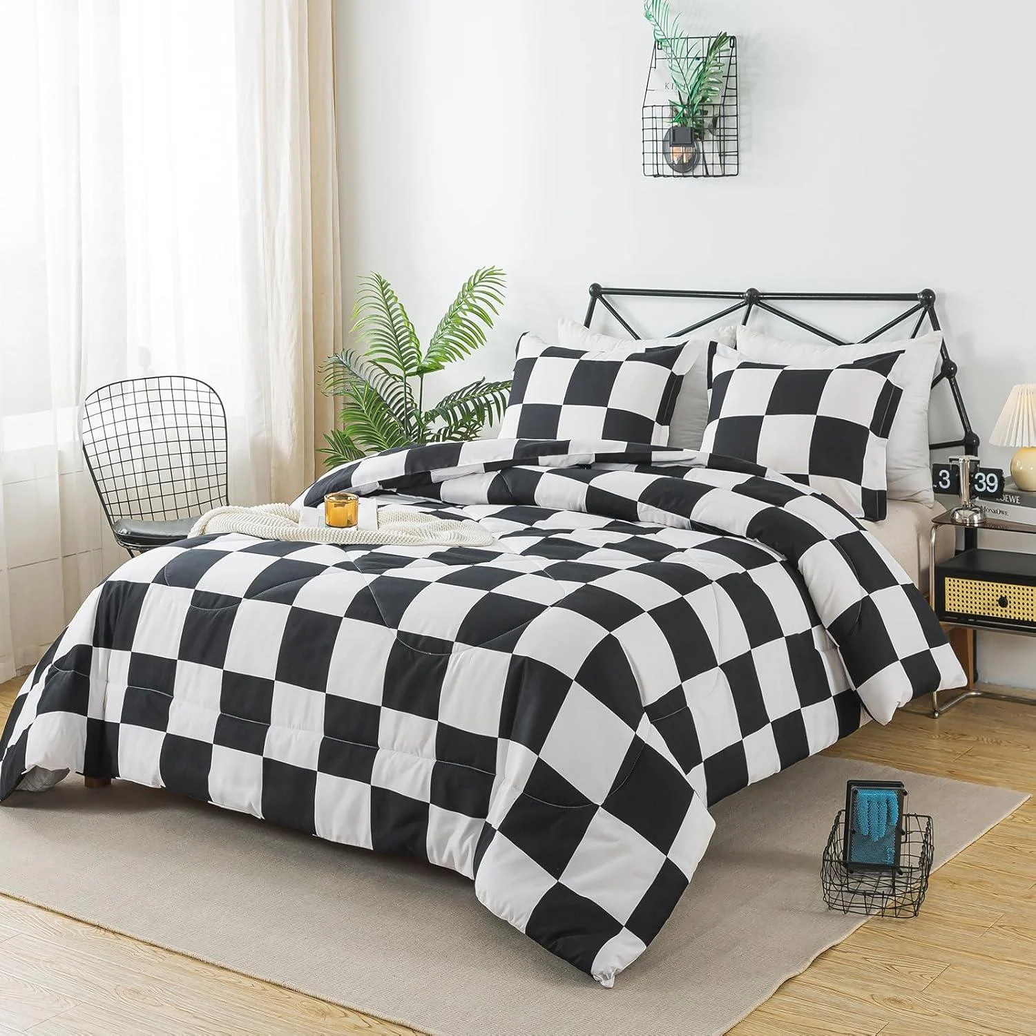 Checkered_Charm_Bedding_Set_-_Single-Queen_Size_Ensemble_-_-4155281 Checkered Charm Bedding Set - Single/Queen Size Ensemble -
