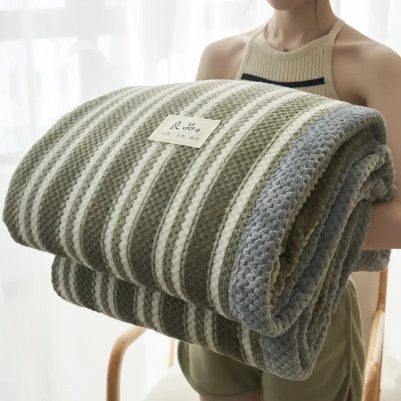 Chenille_Knit_Blanket_Cozy_Elegance_for_Couch_or_Bed_-_-4155626 Chenille Knit Blanket: Cozy Elegance for Couch or Bed -
