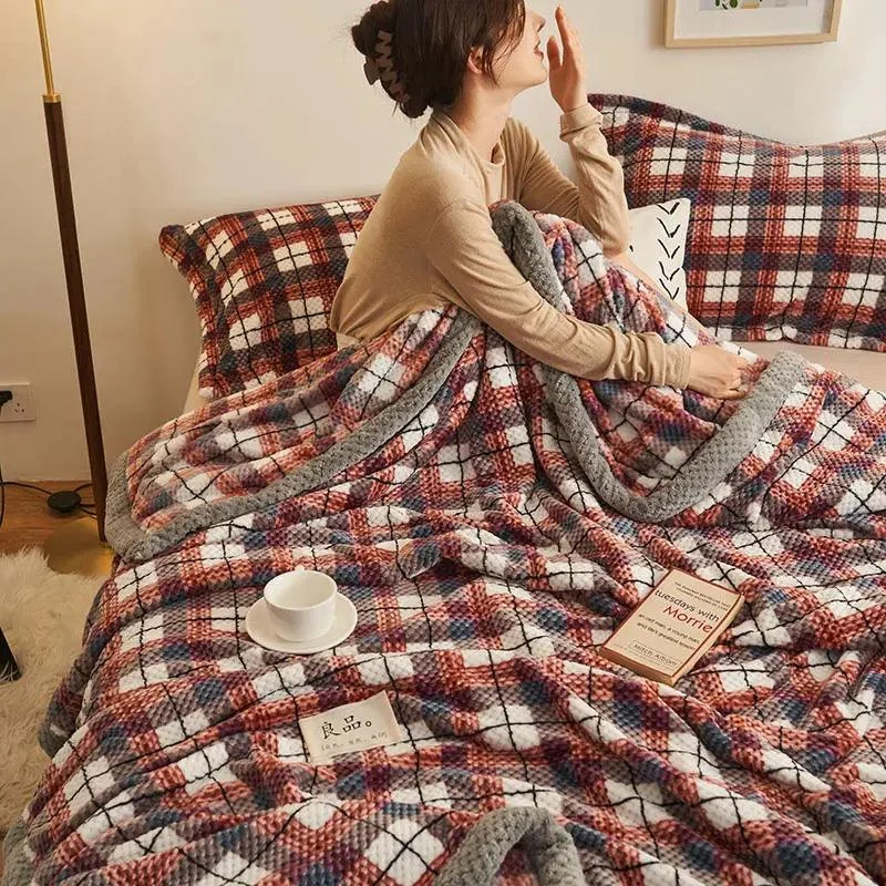 Chenille_Knit_Blanket_Cozy_Elegance_for_Couch_or_Bed_-_-4155674 Chenille Knit Blanket: Cozy Elegance for Couch or Bed -