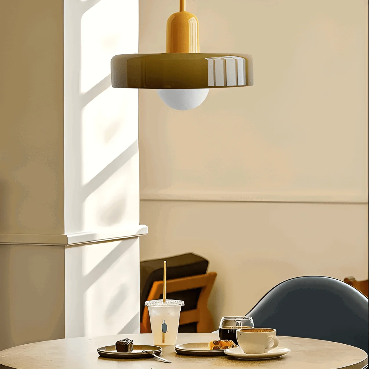 ChicChandelier_-_Adjustable_and_colorful_hanging_glass_pendant_lights_-_-_tag1_-4173144 ChicChandelier - Adjustable and colorful hanging glass pendant lights - - #tag1#