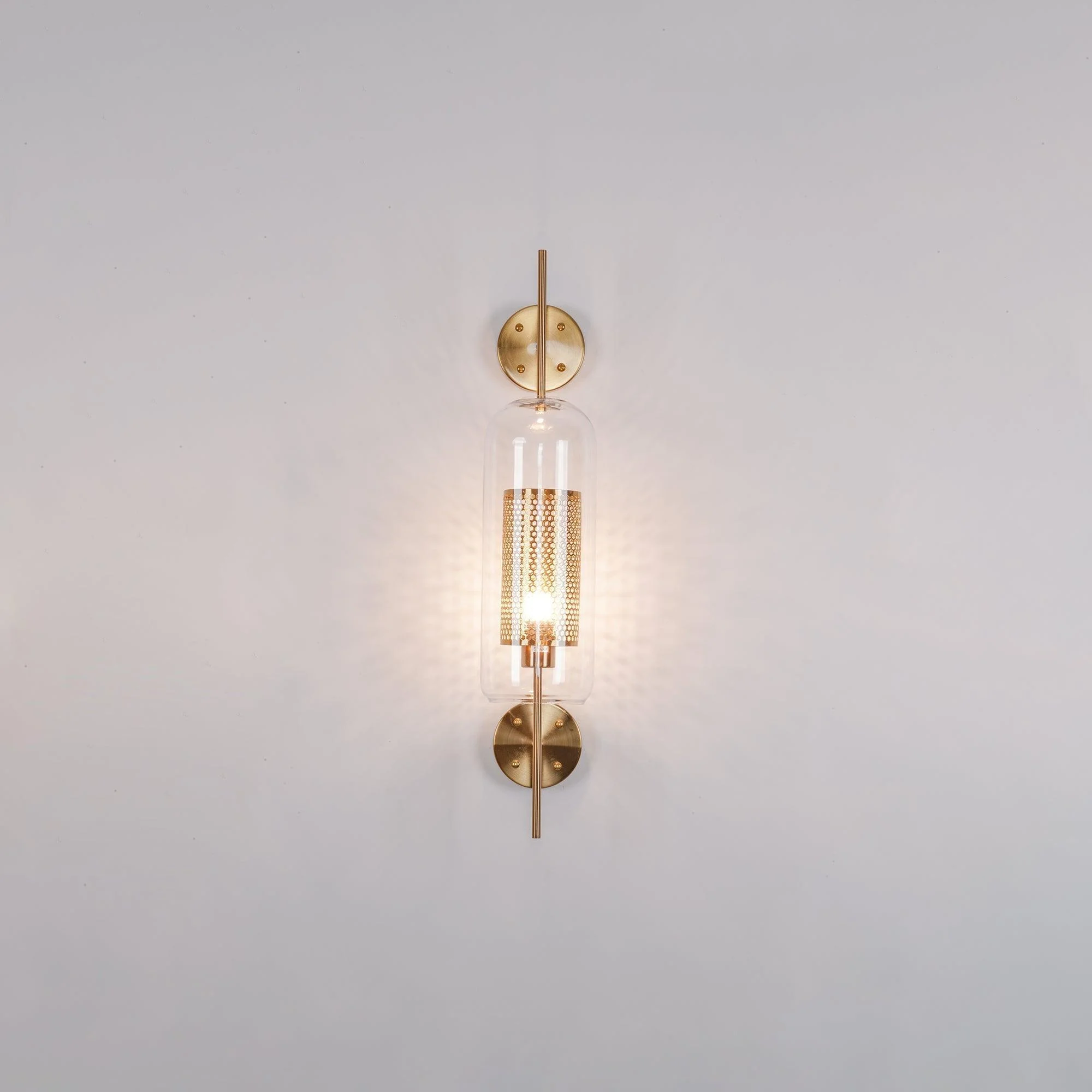Chiswick_Glass_Wall_Lamp__33_63186aeb-b0a4-4e02-8f3e-5cd0f2550797 Chiswick Glass Wall Lamp 33 63186aeb B0a4 4e02 8f3e 5cd0f2550797