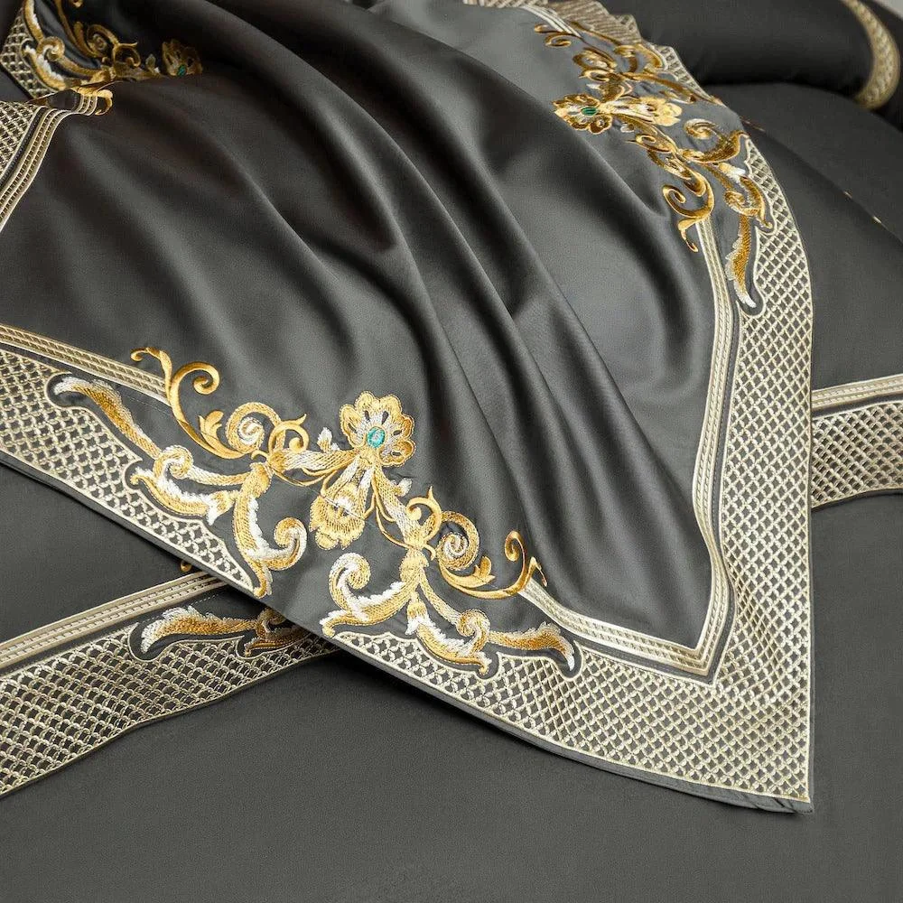 Cleopatra-grey-5 Cleopatra Grey 5
