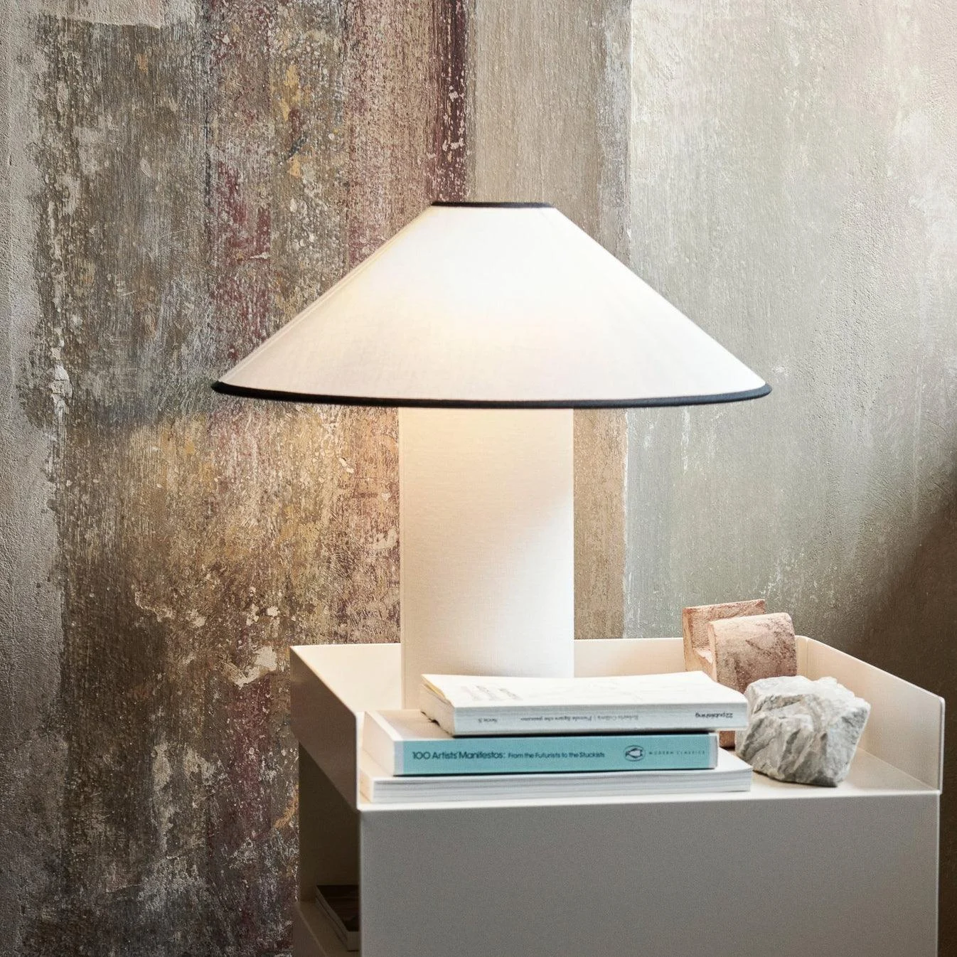 ColletteLuxe_Elegant_Table_Lamp_with_Timeless_Design_-_-_tag1_-4179868 ColletteLuxe™ – Elegant Table Lamp with Timeless Design - - #tag1#