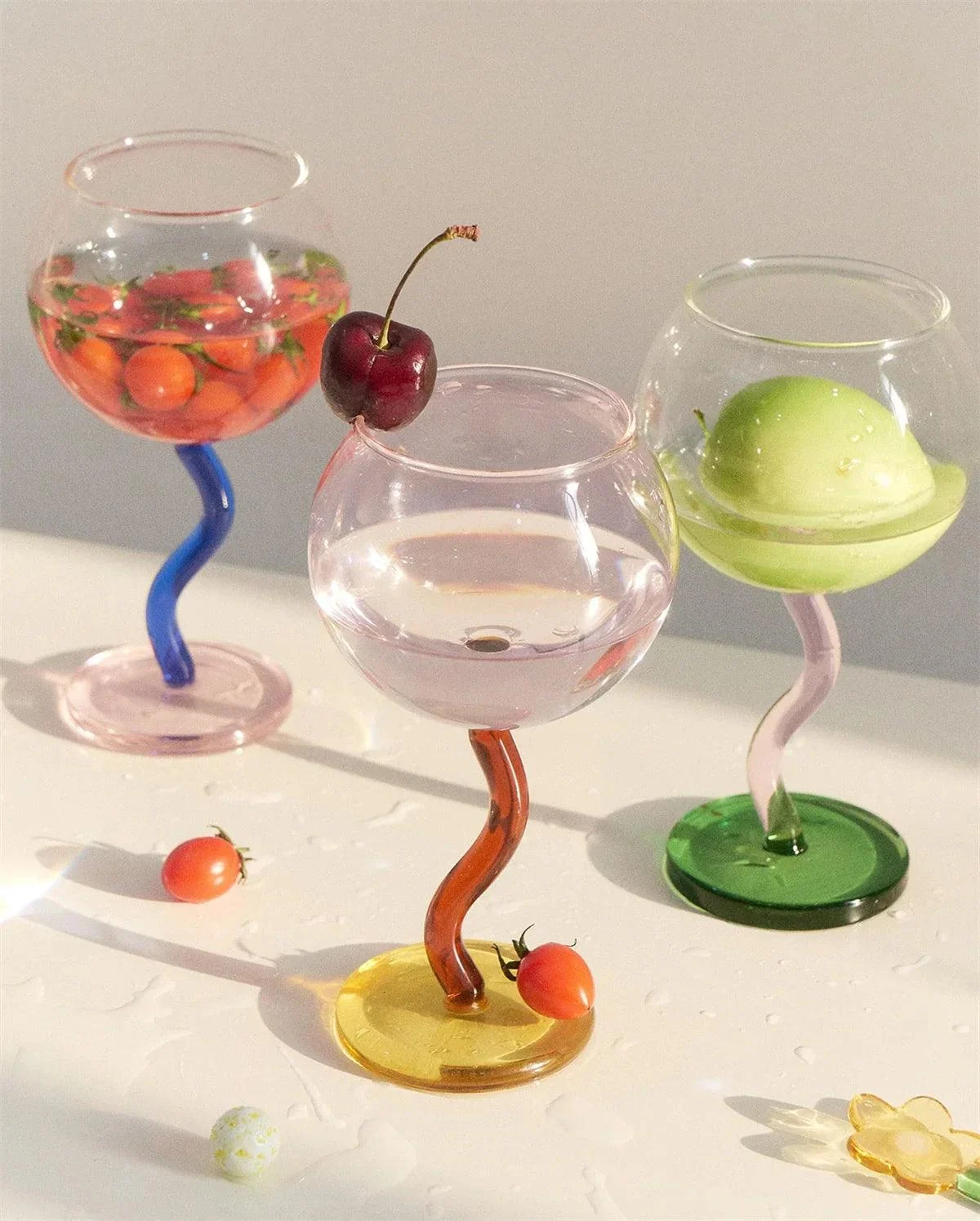 Colored_Bubble_Borosilicate_Glass_Twisted_Wine_Glass_-_-4162291 Colored Bubble Borosilicate Glass Twisted Wine Glass -
