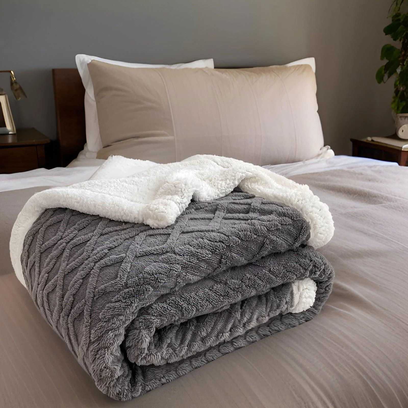 Cozy_Cuddle_-_Double-Sided_Cozy_Cashmere_Fleece_Blanket_for_Nighttime_Warmth_with_Style_-_-_tag1_-4184491 Cozy Cuddle - Double-Sided Cozy Cashmere Fleece Blanket for Nighttime Warmth with Style - - #tag1#