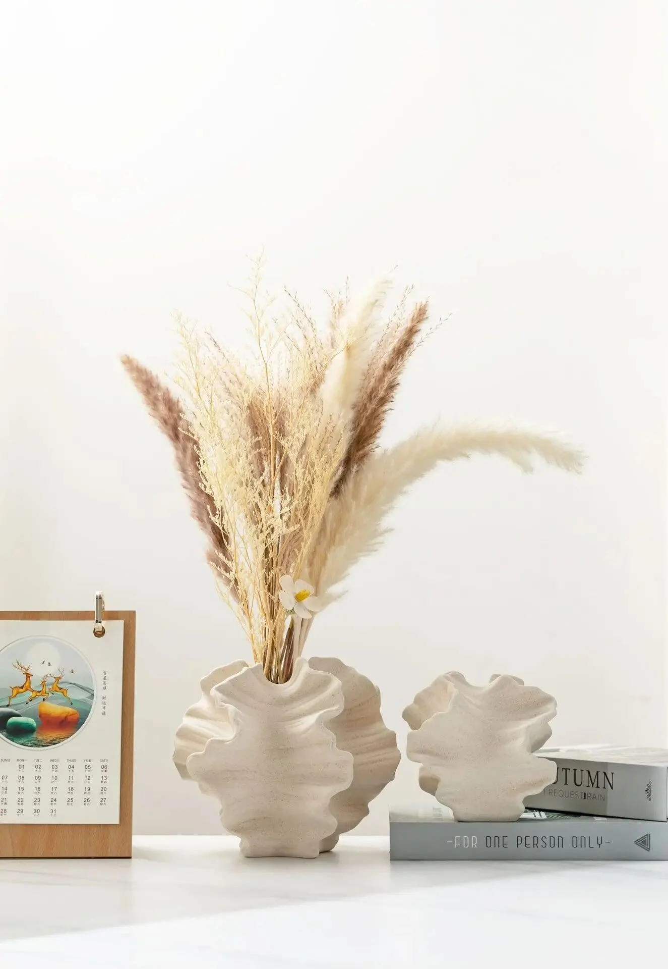CreaseCraft - Ceramic vase with folds -