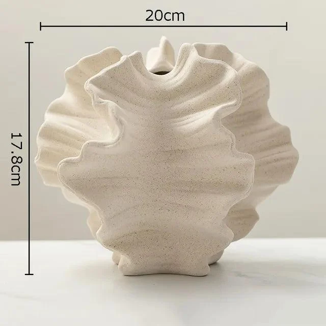 CreaseCraft - Ceramic vase with folds -