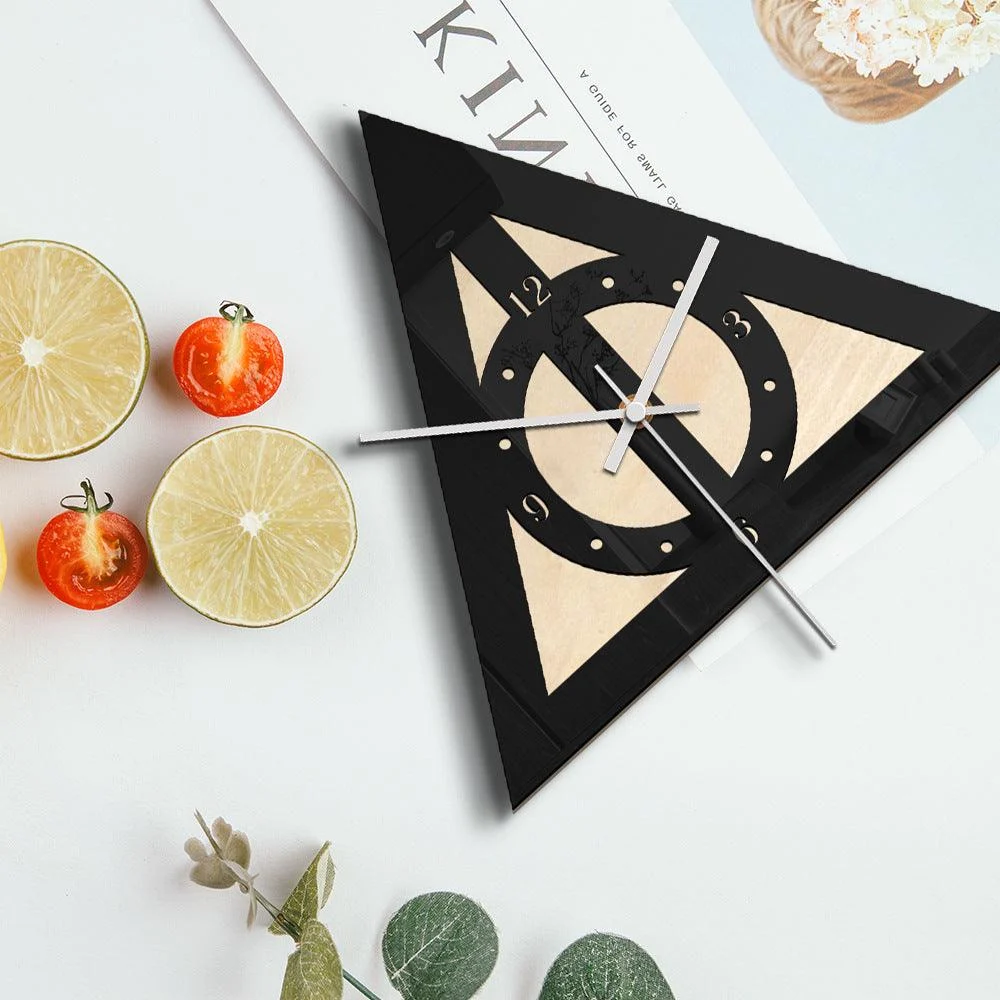 Creative_Analogue_Wall_Decor_Clock_for_Home_-_-4167874 Creative Analogue Wall Décor Clock for Home -