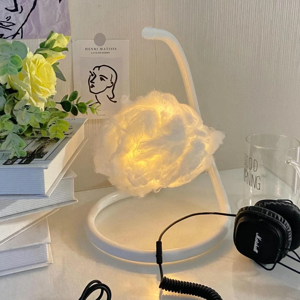 Creative Cloud Table Lamp -