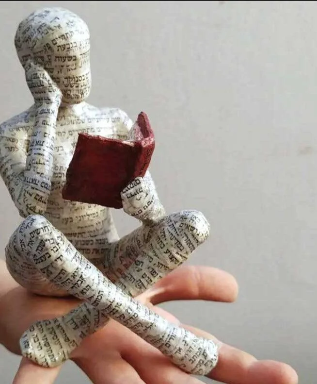 Creative_Resin_Reading_Woman_Statue_-_-4169668 Creative Resin Reading Woman Statue -