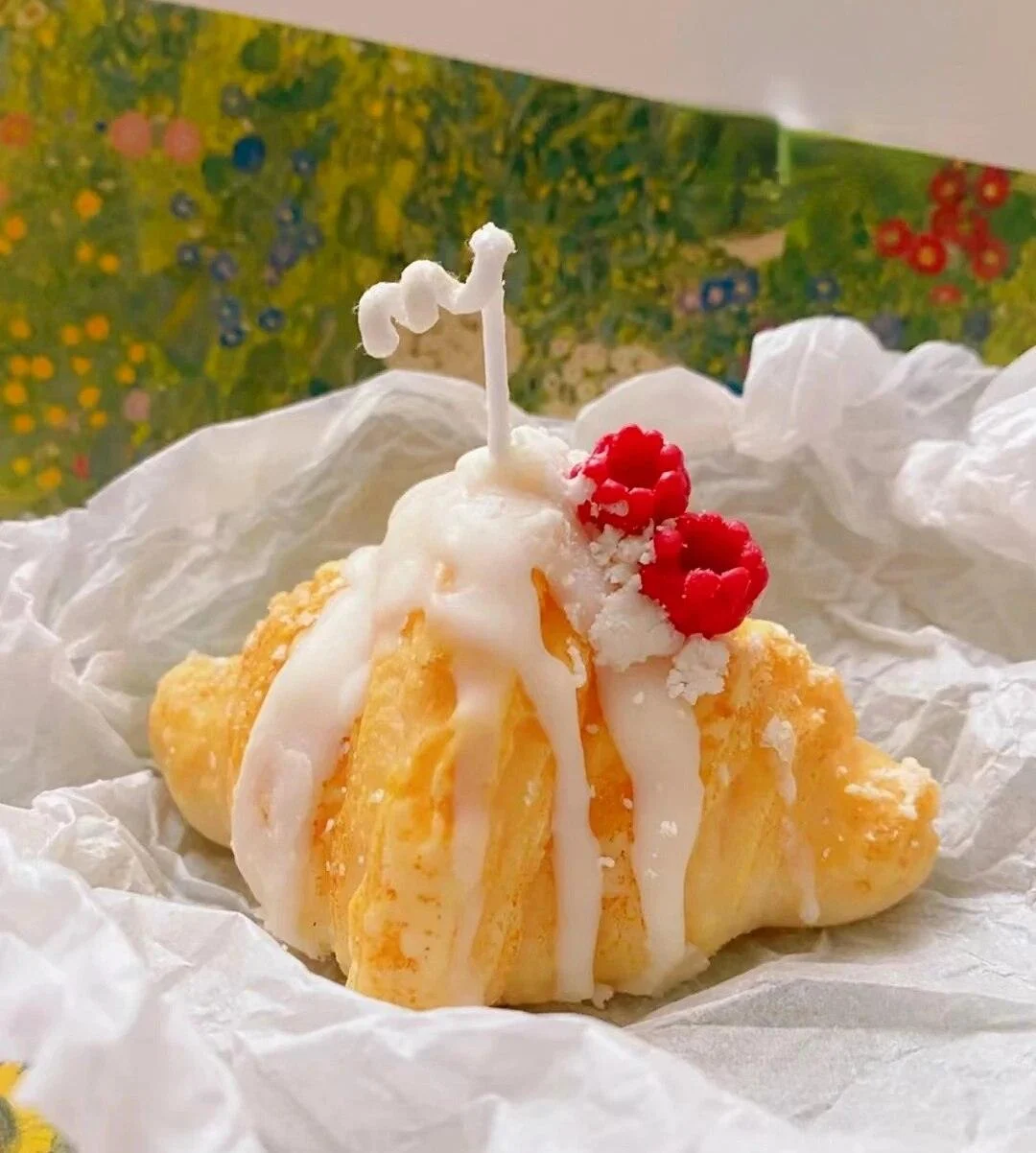 Croissant_Candle_Pastry_Shaped_Candle_-_-4170598 Croissant Candle Pastry Shaped Candle -