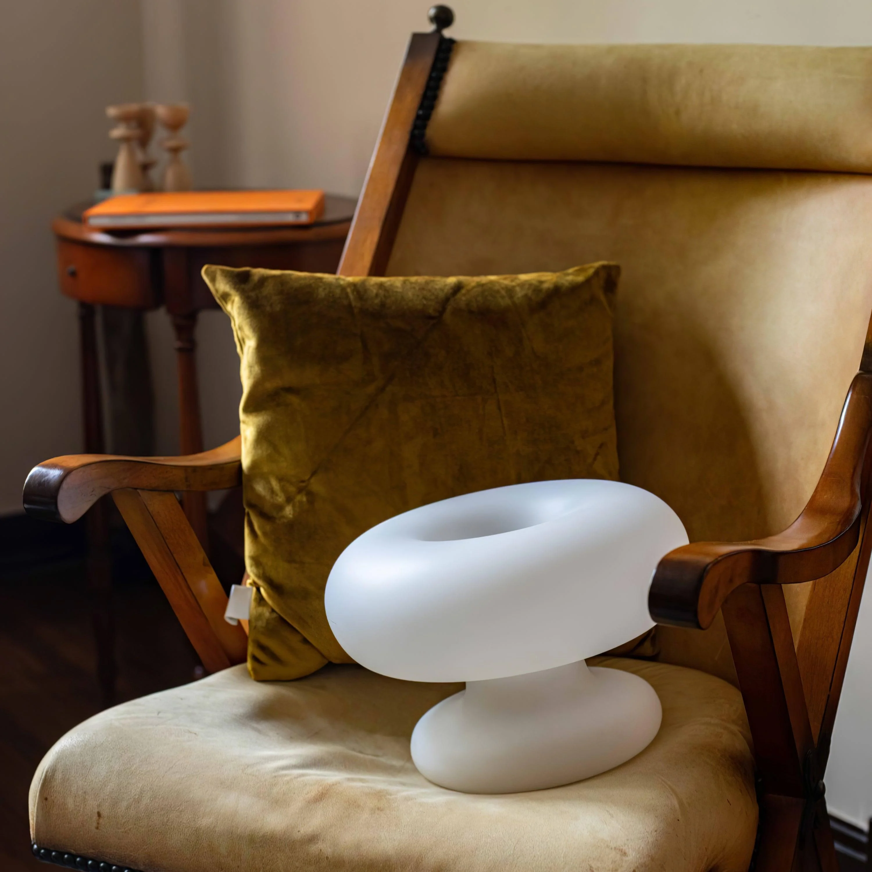 Donut_Table_Lamp_1 Donut Table Lamp 1