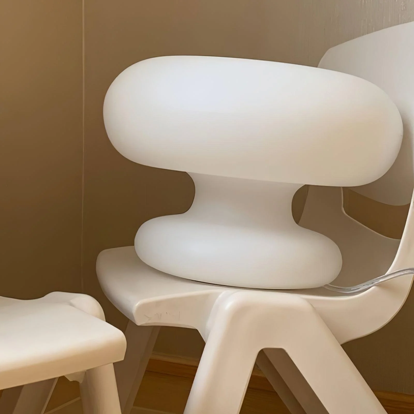 Donut_Table_Lamp_11_6434d29c-5244-4698-b091-f72bf340f6f6 Donut Table Lamp 11 6434d29c 5244 4698 B091 F72bf340f6f6