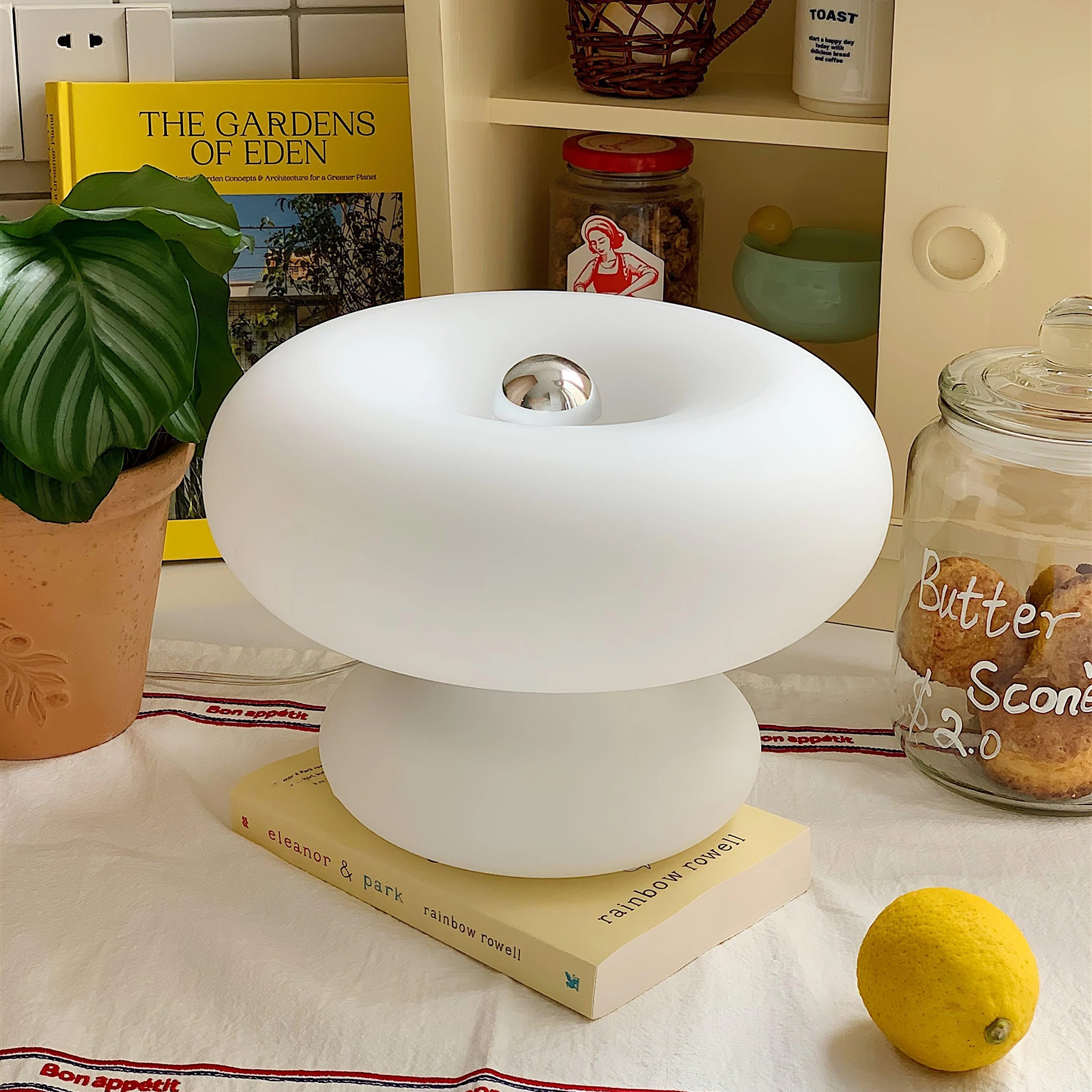 Donut_Table_Lamp_16_29114f34-d43f-4559-aff5-201c6246bca7 Donut Table Lamp 16 29114f34 D43f 4559 Aff5 201c6246bca7