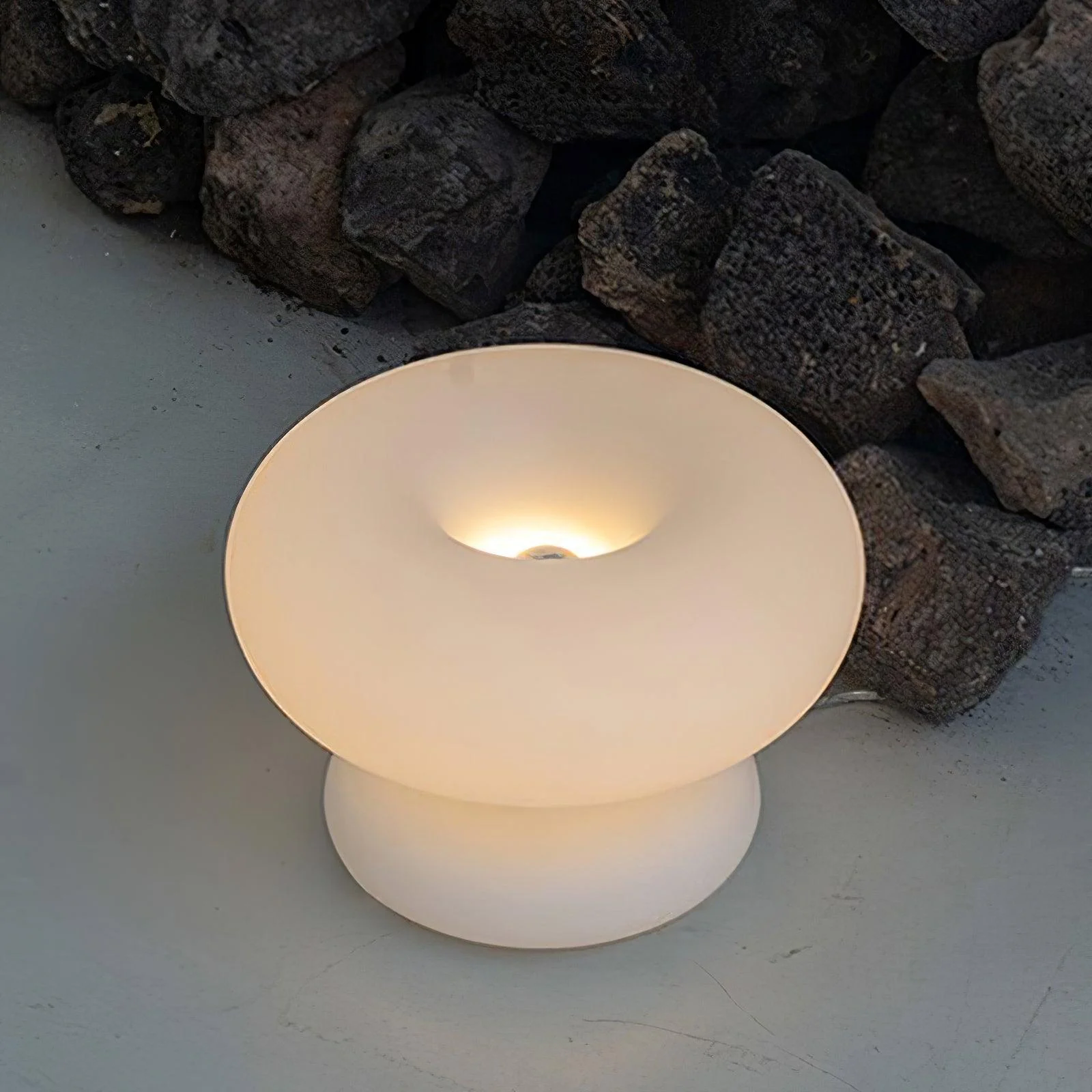Donut_Table_Lamp_9_09f53e41-3131-469b-affd-919130853f87 Donut Table Lamp 9 09f53e41 3131 469b Affd 919130853f87