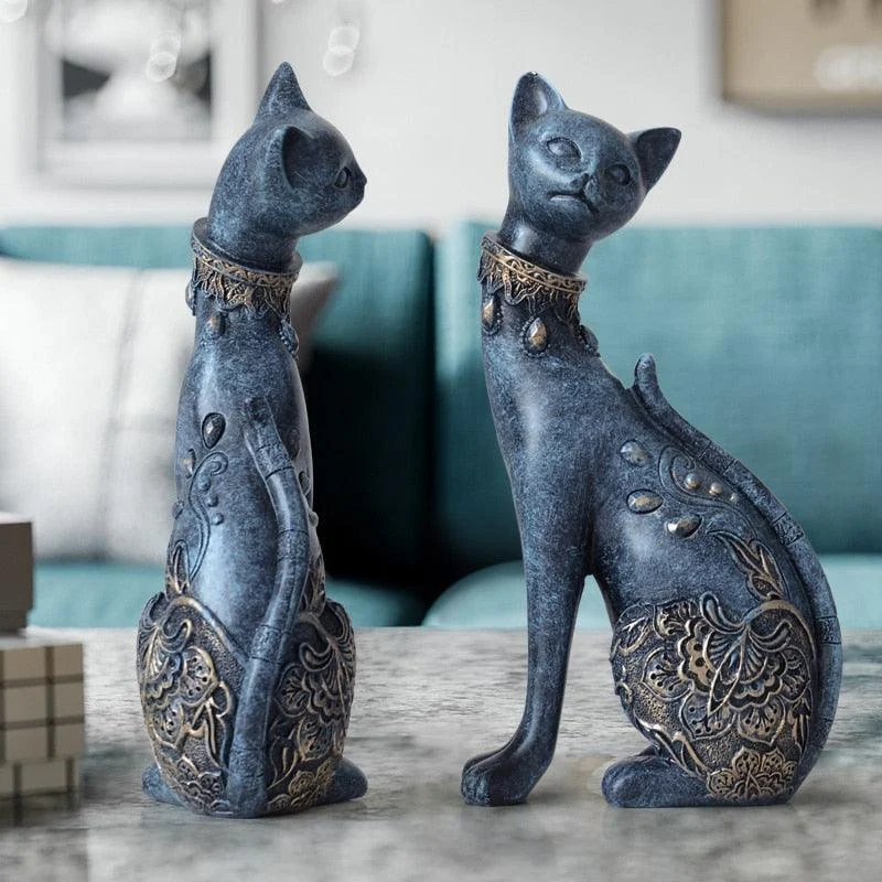 Elegant_Cat_Figurine_-_-4181924 Elegant Cat Figurine -