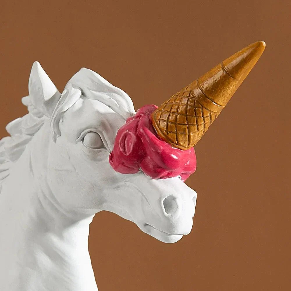 White European Ice Cream & Horse Head Resin Animal Sculptures and Statues - ISTANBULLU LTD