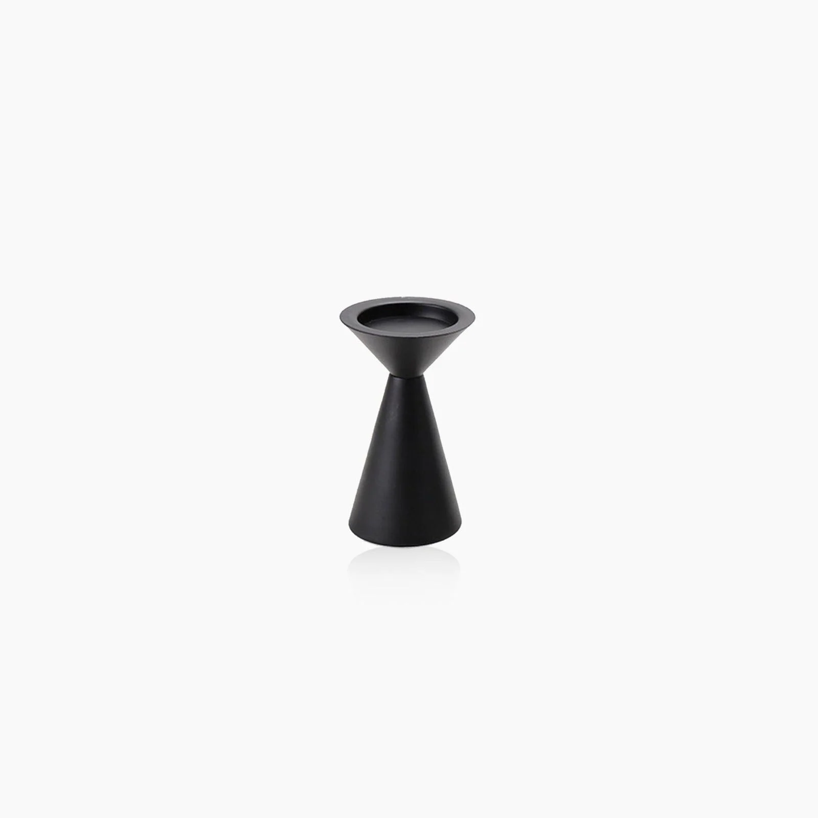 European_Style_Black_Matte_Metal_Candle_Stand_-_-4185465 European Style Black Matte Metal Candle Stand -