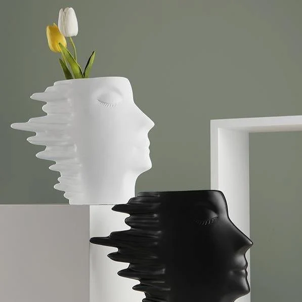 Faces_in_the_Wind_Vase_-_-4187002 Faces in the Wind Vase -
