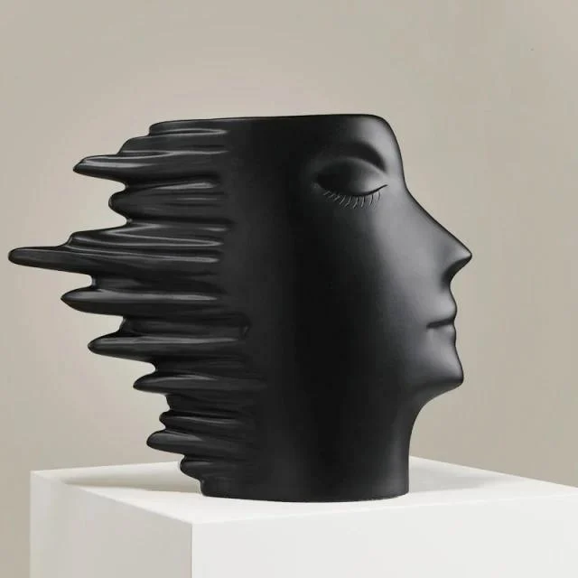 Faces_in_the_Wind_Vase_-_-4187026 Faces in the Wind Vase -