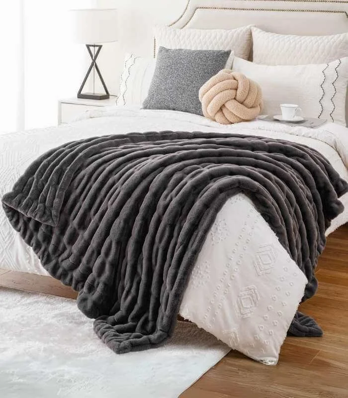 Faux_Fur_Throw_Blanket_Luxe_Grey_Plush_and_Thick_2_kg_-_-_tag1_-4207631 Faux Fur Throw Blanket Luxe Grey Plush and Thick (2 kg) - - #tag1#