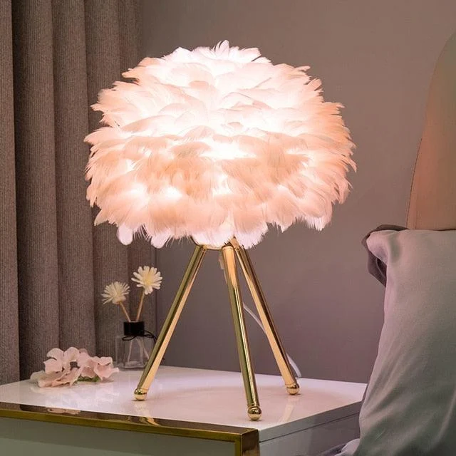 Feather_Table_Lamp_-_-4188184 Feather Table Lamp -