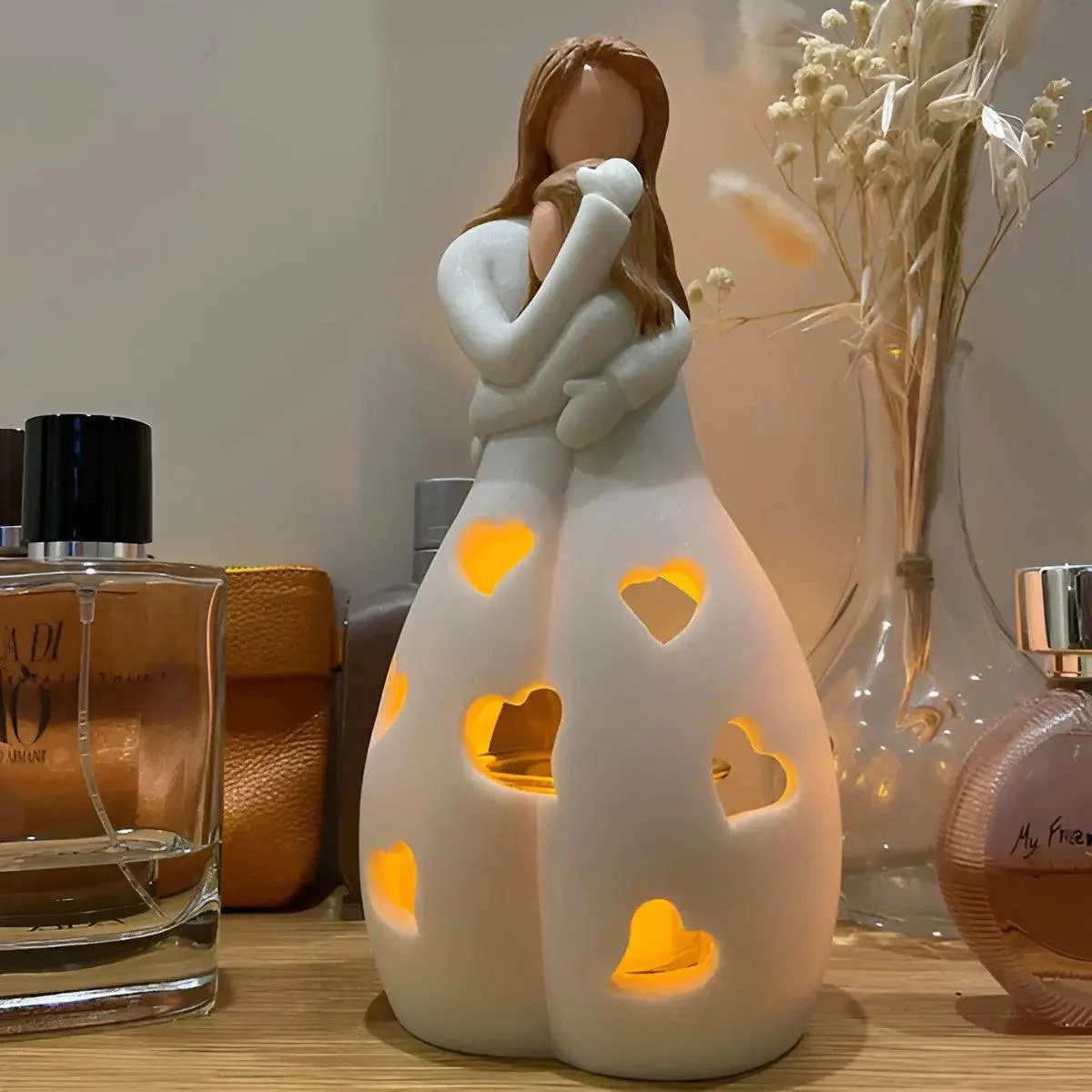 Figurative_Candle_Holder_-_Embrace_-_Mother_Daughter_-_Flickering_Light_-_-_tag1_-4221253 Figurative Candle Holder - Embrace - Mother Daughter - Flickering Light - - #tag1#