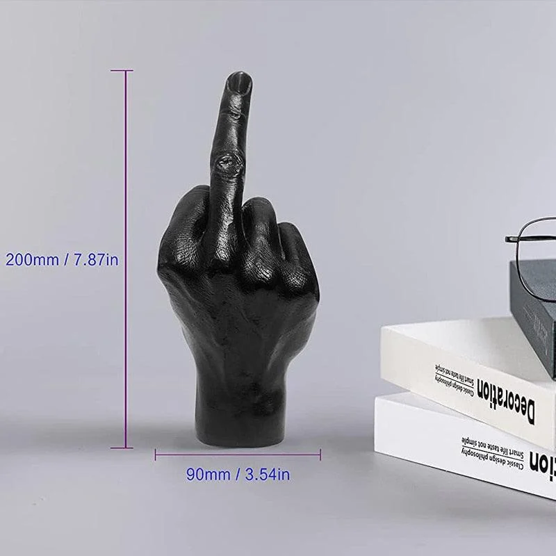 Finger Statue -
