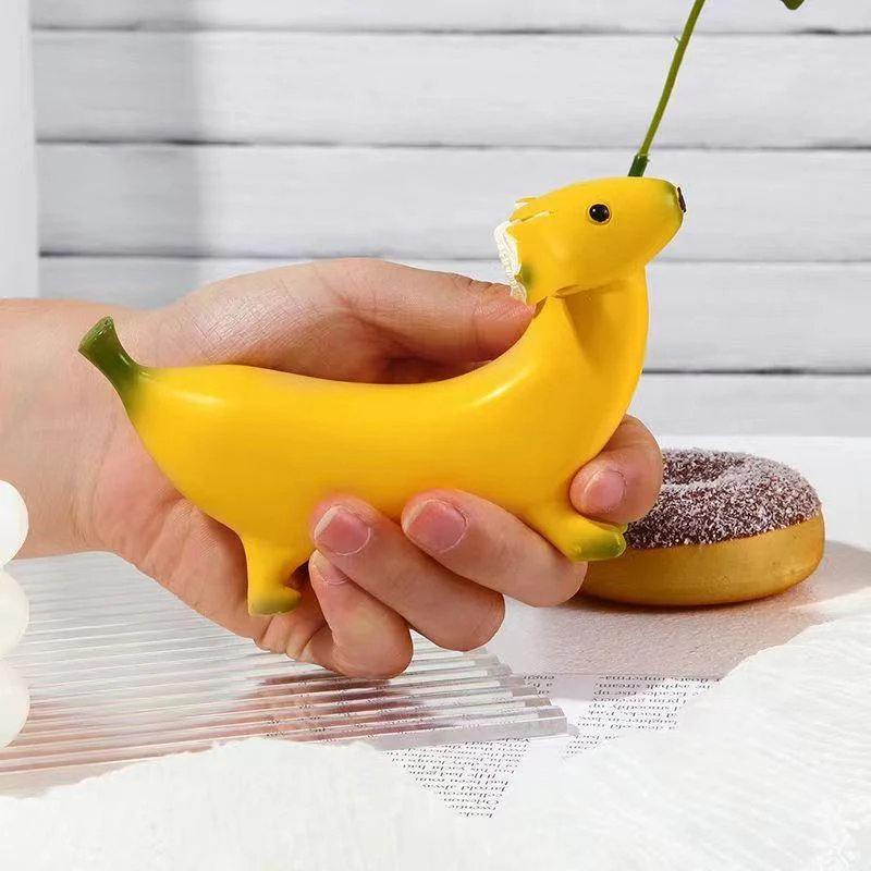 Funny_Banana_Dog_Statue_-_-4192439 Funny Banana Dog Statue -