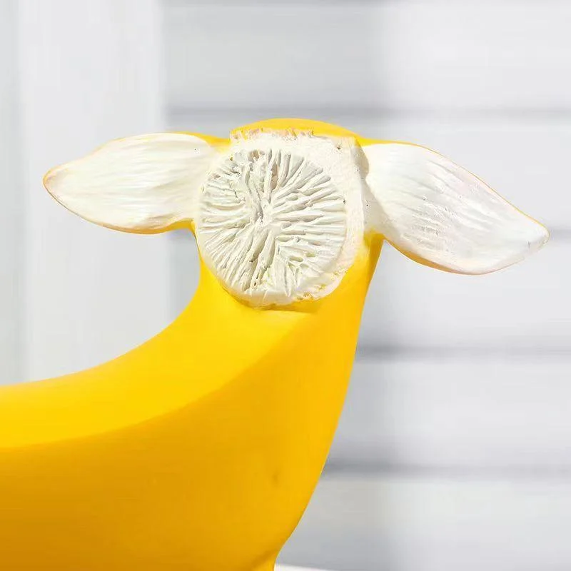 Funny_Banana_Dog_Statue_-_-4192447 Funny Banana Dog Statue -