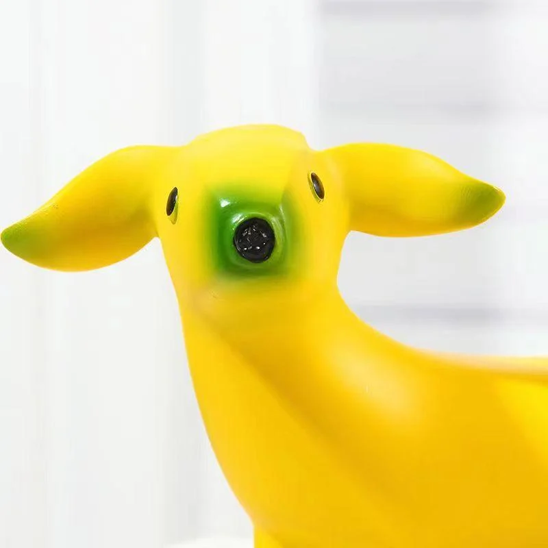 Funny_Banana_Dog_Statue_-_-4192466 Funny Banana Dog Statue -